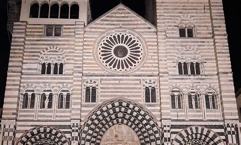 Piano Caruggi La Cattedrale Di San Lorenzo Ha Una Nuova Illuminazione