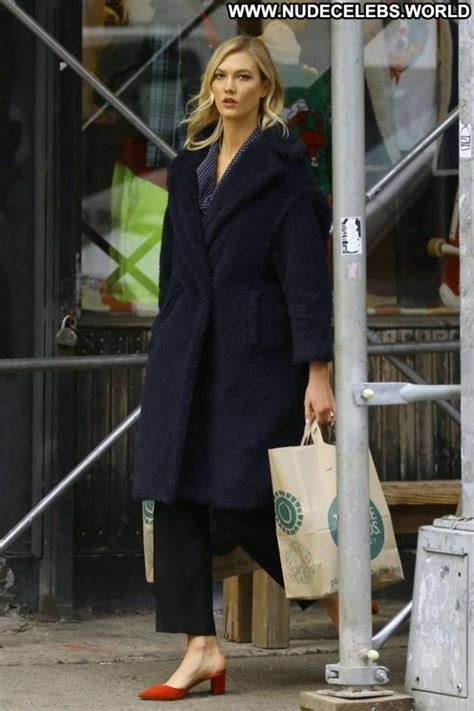 Karlie Kloss No Source Nyc Paparazzi Posing Hot Babe Celebrity Nude Celebrities Mobile