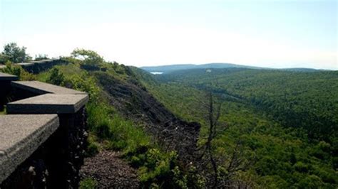 Brockway Mountain Drive - Shorelines 2018