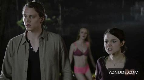 ANNA JACOBY HERON Nude AZNude