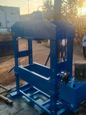 Hand Pump Op System Power Press Machine At 165000 00 INR In Ahmednagar