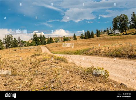 Yellowstone Secret Drives Hi Res Stock Photography And Images Alamy