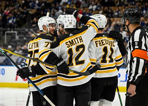 What will the Bruins' lineup look like when David Pastrnak returns?