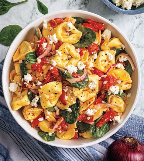 Mediterranean Tortellini Pasta Salad