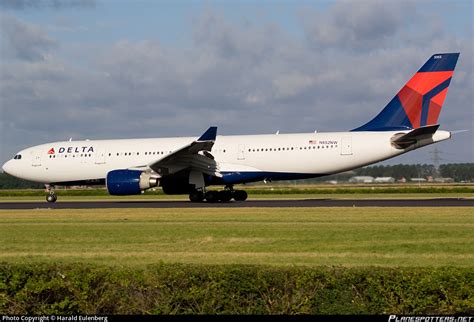 N Nw Delta Air Lines Airbus A Photo By Harald Eulenberg Id