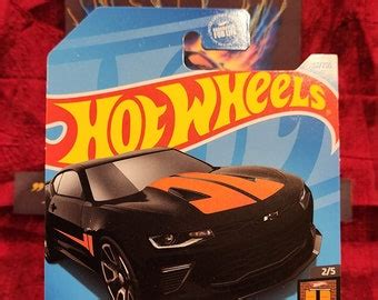 Hot Wheels 18 COPO Camaro SS Chevrolet Hw Dream Garage Black Hard To Find Collector Miniature