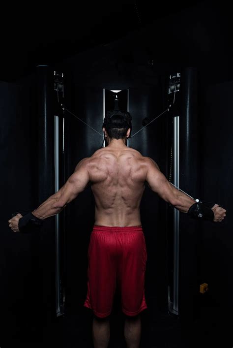 Is Virtual Fitness the Future of Working Out? | Gear Patrol