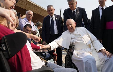 Vatican Eprouvé physiquement le pape François reconnaît qu il ne lui