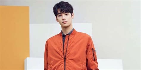 Very Similar To The Character In True Beauty Cha Eun Woo Reveals The