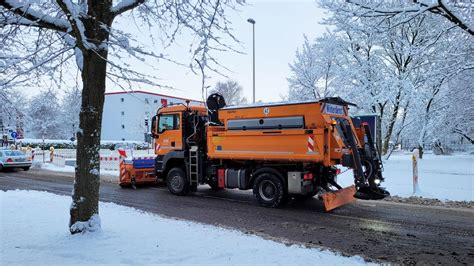 Winterwetter im Norden Weiter Vorsicht auf Straßen geboten NDR de