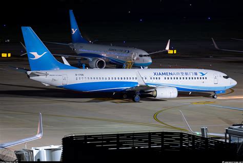 B Xiamen Airlines Boeing C Wl Photo By Mr Lu Id