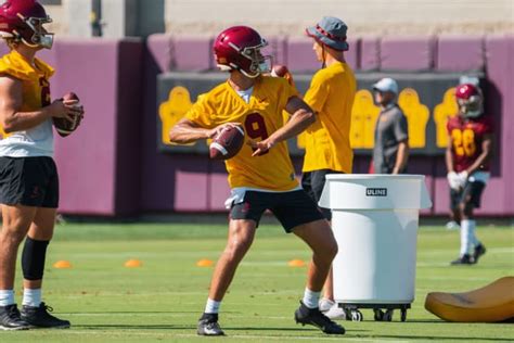 TrojanSports - USC Practice 3: Kedon Slovis delivers big plays, plus ...