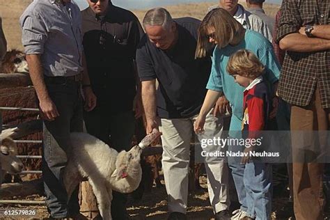 4,425 Benjamin Netanyahu Family Stock Photos, High-Res Pictures, and ...