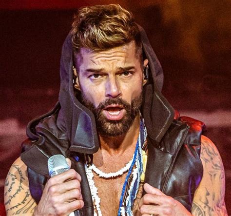 Ricky Martin Explica Por Que Seu Pai Foi Fundamental Para Ele Se Assumir Gay