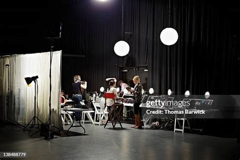 Fashion Show Stage Photos and Premium High Res Pictures - Getty Images