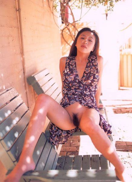 Hot Chick Can T Resist Posing Erotically Outdoors Photos