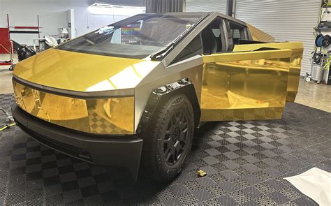 Gold Vinyl Wrap And Ppf Cybertruck Photos And Videos Tesla Cybertruck