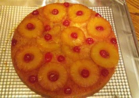 Cast iron skillet Pineapple Upside Down Cake Recipe by Raven - Cookpad