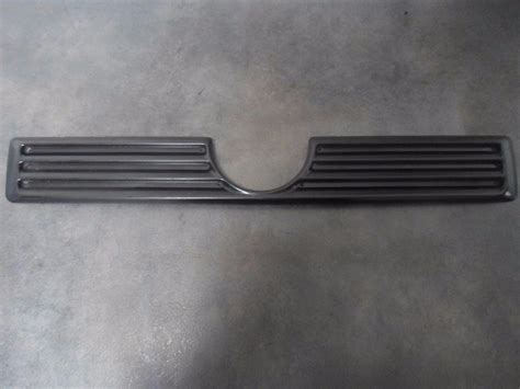 Накладка на решетку радиатора Kamei Art. Nr-4 4060 — Volkswagen Passat ...