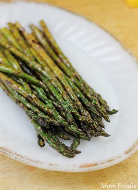 Grilled Balsamic Asparagus Recipe - Tasty Easy Way to Cook Asparagus