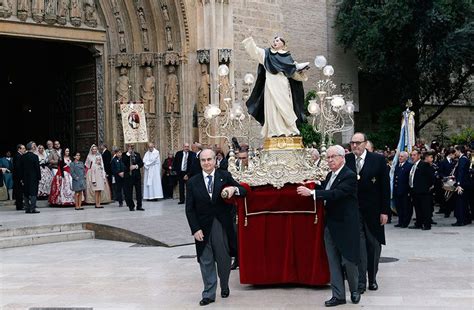 Valencia Celebra San Vicente Ferrer Actos Y Recorrido De Las Procesiones