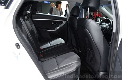 Hyundai i30 CNG rear seats at the 2014 Paris Motor Show