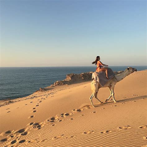 Salamis every day Η Ashley Graham με bikini