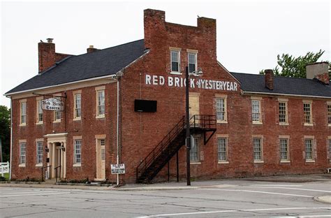 Red Brick Tavern Photograph by Jeff Roney