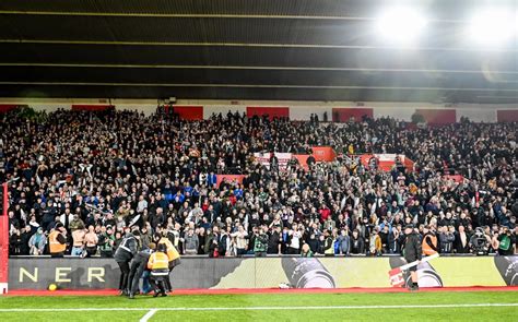 20 photos as Grimsby Town fans, players and staff celebrate FA Cup win at Southampton - Grimsby Live