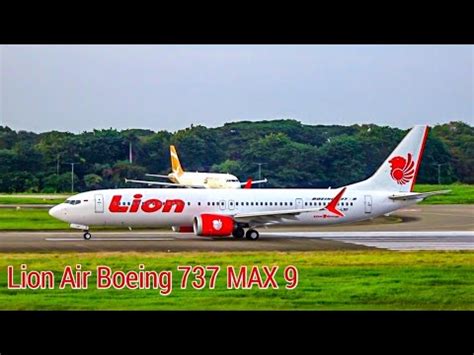 Momen Langka Lion Air Boeing 737 MAX 9 Take Off Di Bandara Soekarno