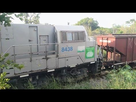 Trem Graneleiro Vazio Dash9 Nova SD70 8438 Liderando 4 Locomotivas