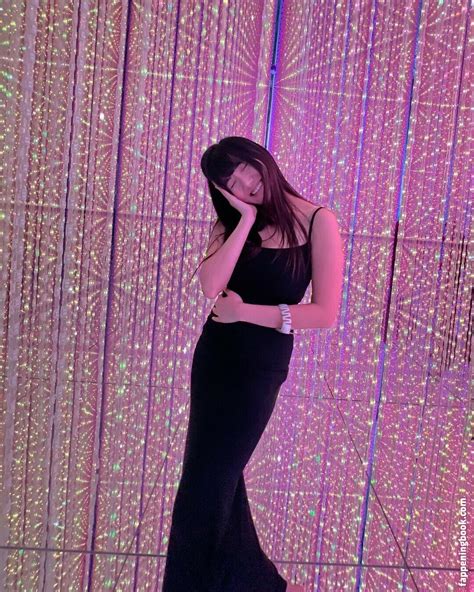 AriaSaki Simplyjustaria Nude OnlyFans Leaks Fappening FappeningBook