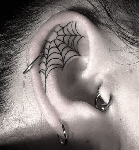 39 Gorgoeus Ear Tattoo Ideas To Help Show Off Your Style