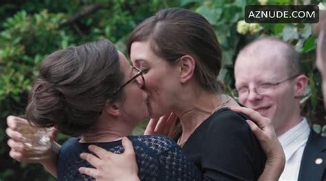 JULIE WHITE Nude AZNude