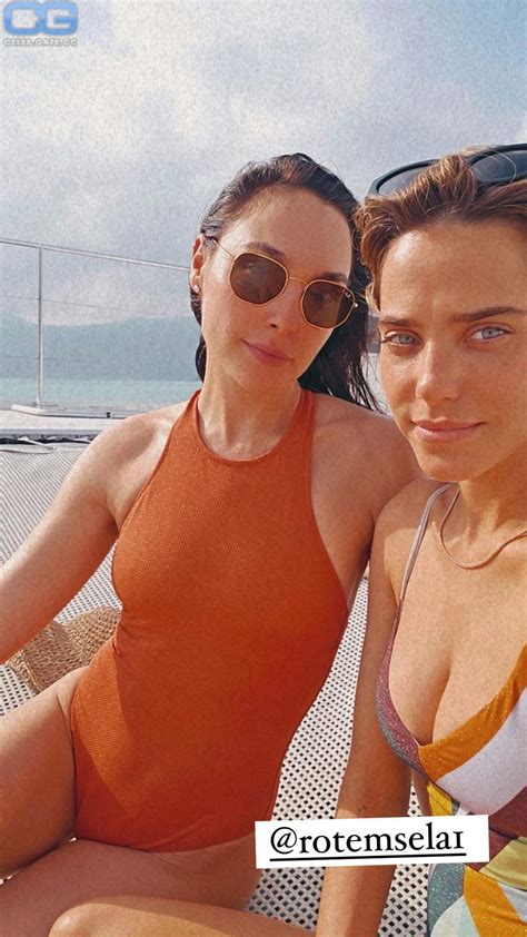 Gal Gadot Nude Pictures Onlyfans Leaks Playboy Photos Sex Scene Uncensored