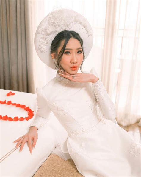 hot girl Lào vừa xinh đẹp vừa đa tài được dân mạng Việt yêu mến Báo Dân trí