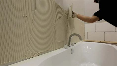 The Common Methods Used To Secure Bathroom Tiles To Walls | ShunShelter