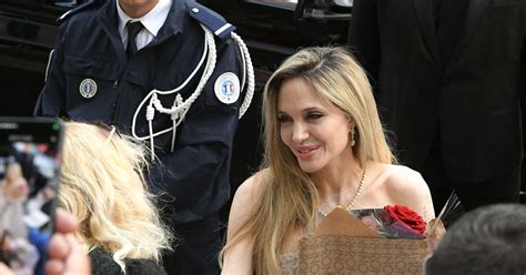 Beauté éternelle cette actrice et sex symbol fête ses ans son look sidère les