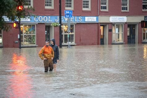 A Surging River Threatens Vermonts Capital As Crews Rescue More Than