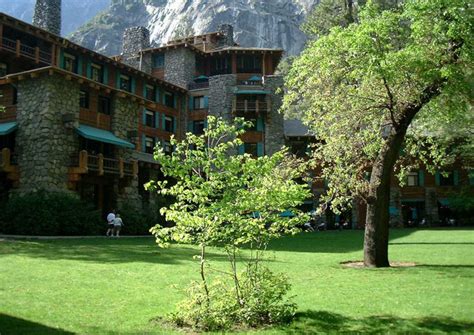 Ahwahnee Hotel