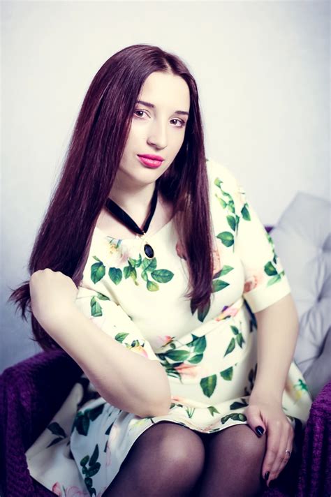 Maria 31 Yo Brown Eyes Brunette Hair ID258105
