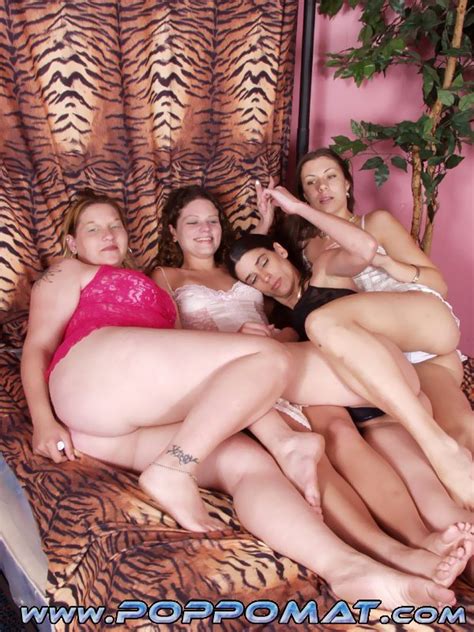 Girls Having Lesbian Sex Party Ehotpics