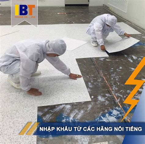 Antistatic vinyl flooring