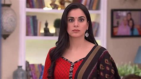You Will Be Blown By Kundali Bhagya Actress Shraddha Aryas Hot As Hell Pictures In A Sari