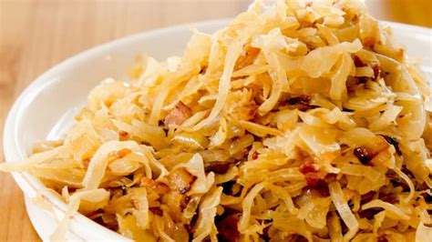 A Super Easy Sauerkraut Recipe - I'd Rather Be A Chef