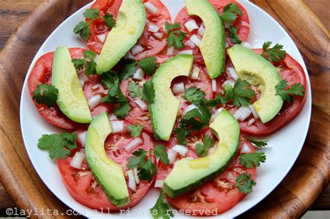 Salada De Tomate E Abacate Receitas Da Laylita