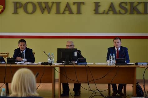 Zarząd powiatu łaskiego z absolutorium za 2019 rok ŁaskOnline pl