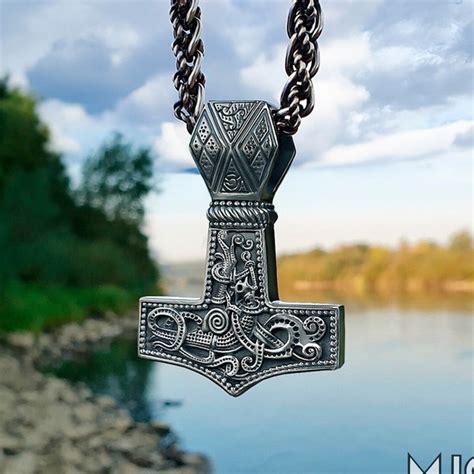 Mjolnir Pendant - Etsy