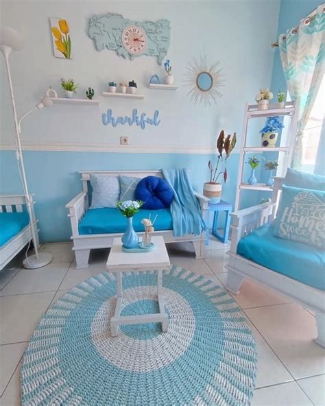 8 Desain Ruang Tamu Warna Biru yang Menawan. Tertarik Mencobanya?