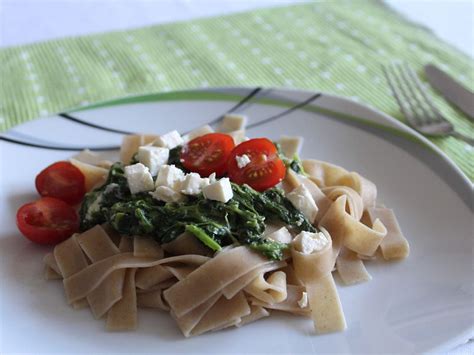 Nudeln In Spinat Feta Sauce Von Rab Chefkoch